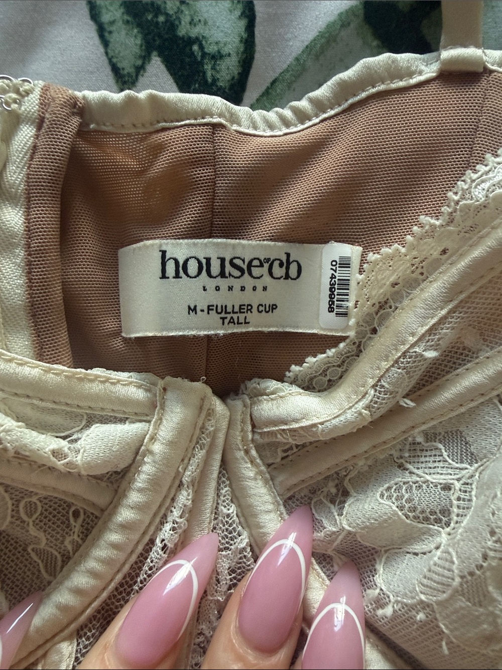House of CB- Cream Lace Corset Mini Dress - Picture 3 of 11